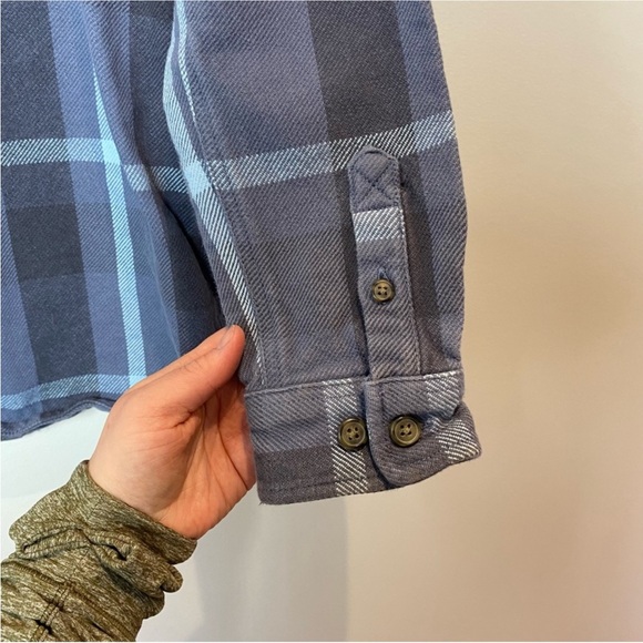 Carhartt Women’s Heavyweight Twill Plaid Shirt jacket size medium - Picture 5 of 13